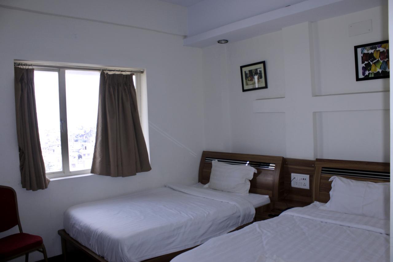 Hotel Akash Sarovar Purulia Habitación foto